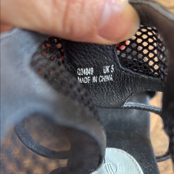 Adidas Black Heels with Chunky Block Heel - Picture 8 of 9